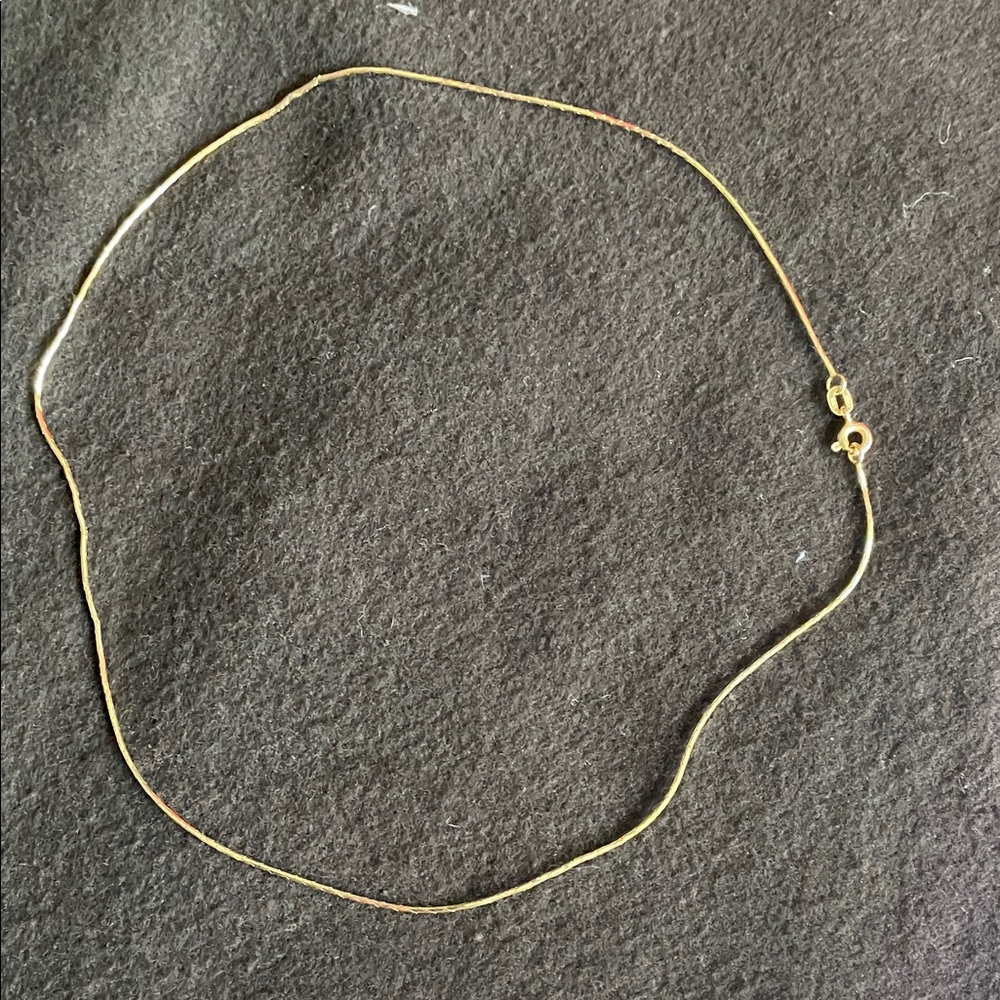 Elegant Gold Chain Necklace